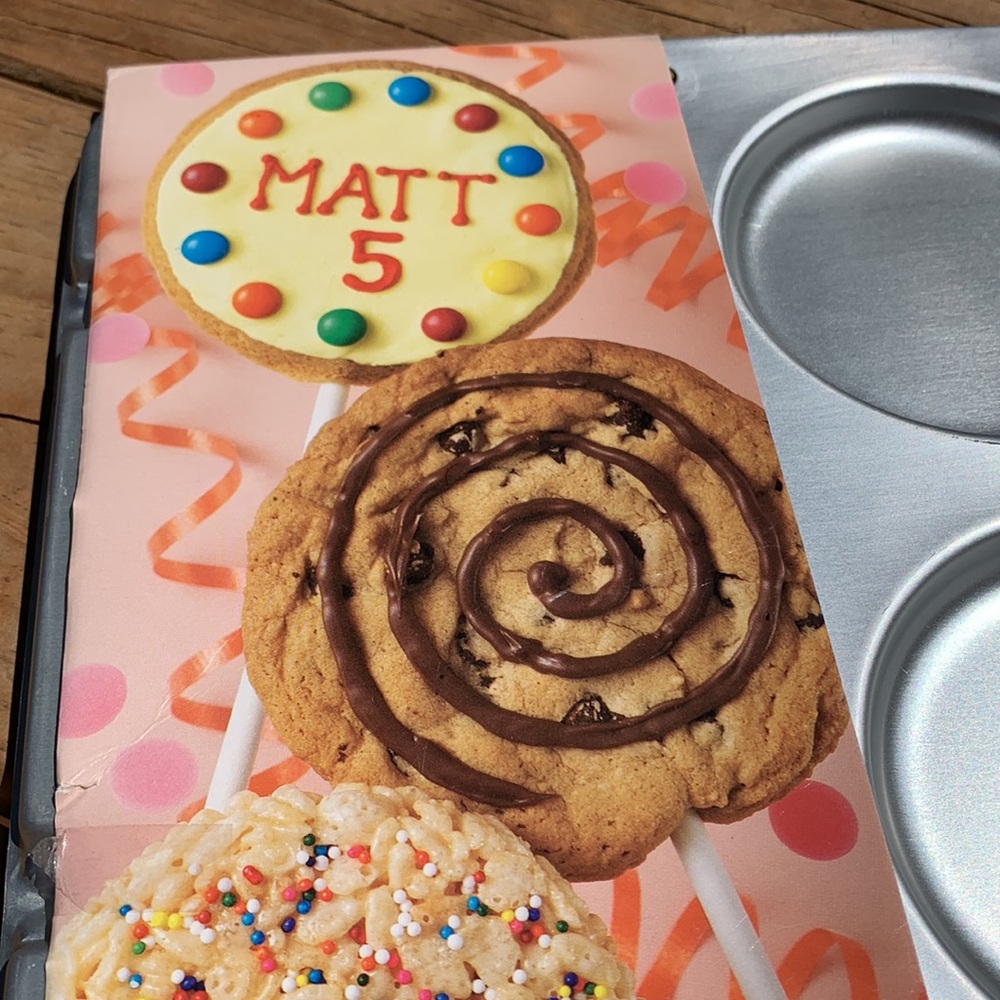 🍪WILTON ROUND COOKIE PAN - Picture 3 of 7
